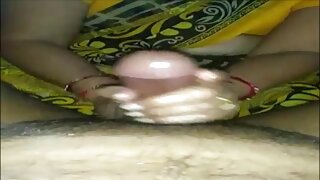 जर भारतीय पोर्न तुम्हाला वळवत असेल तर हा हॉट सेक्स व्हिडिओ तुमचे लक्ष देण्यालायक आहे. खडबडीत माणूस या कुत्रीला निर्दयपणे आत आणि बाहेर fucks तिच्या एकदा घट्ट भोक अप loosening.